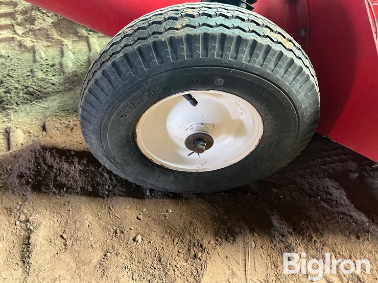 wheatheart-under-hopper-transfer-auger-image-11