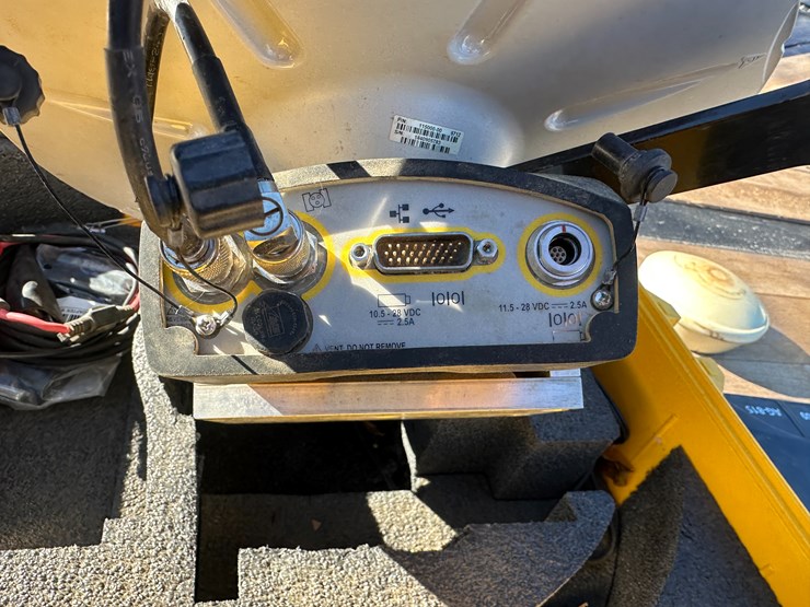 #35584-•-trimble-gps-image-9