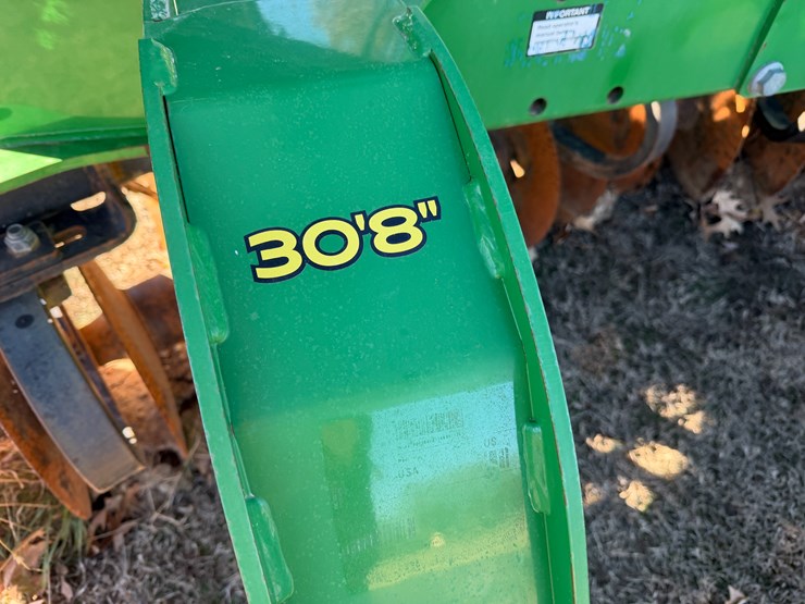 john-deere-2623vt-image-32