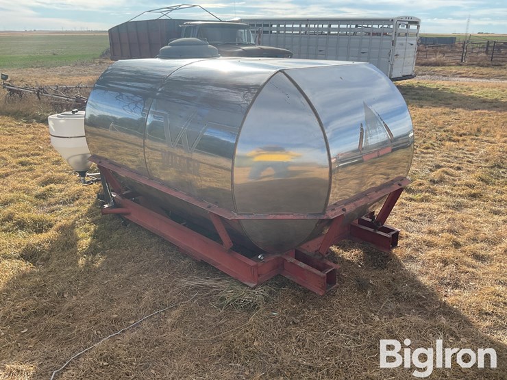 1986-wilger-880-stainless-steel-tank-&-stand-image-7