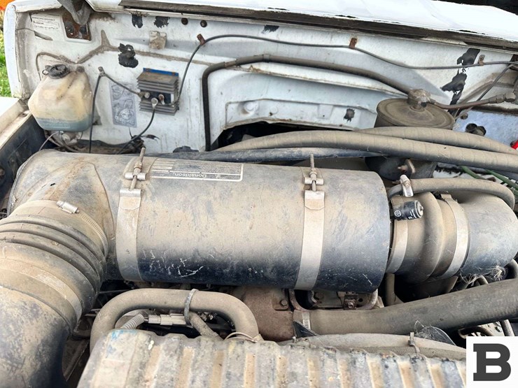 1988-ford-b700-image-18