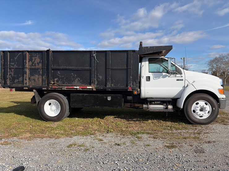 2008-ford-f650-xl-image-4