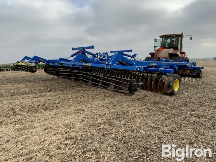 2017-landoll-7530-29-image-13