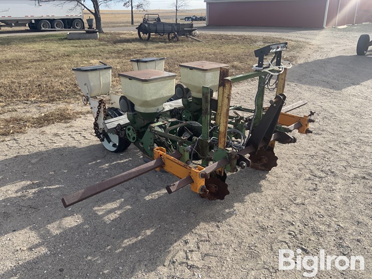 2-row-planter-image-3