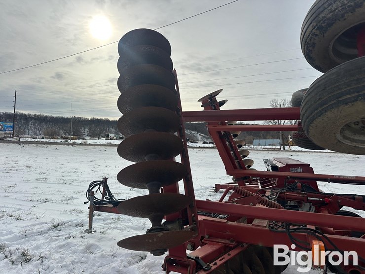 case-ih-3950-image-10