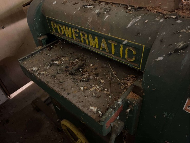 contents-of-wood-working-room-image-43