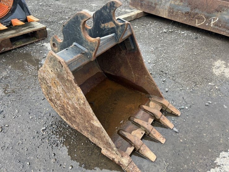 wb-22"-dig-bucket-image-2