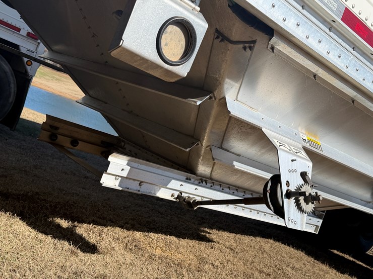 wilson-hopper-bottom-image-22