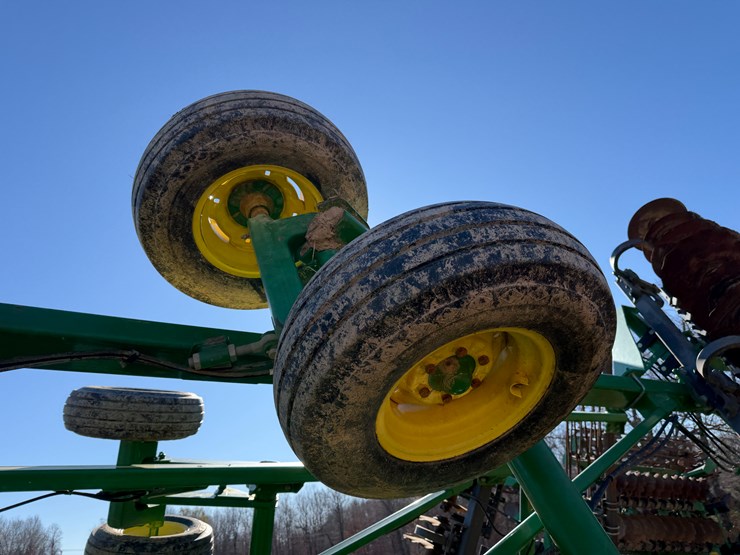 john-deere-2623vt-image-23