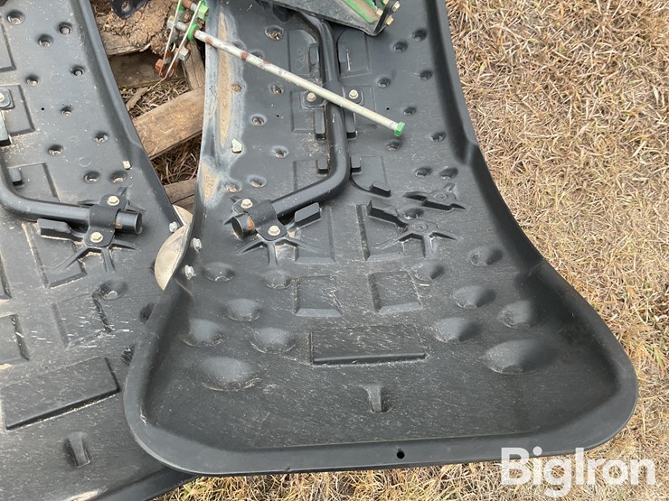john-deere-front-fenders-image-12