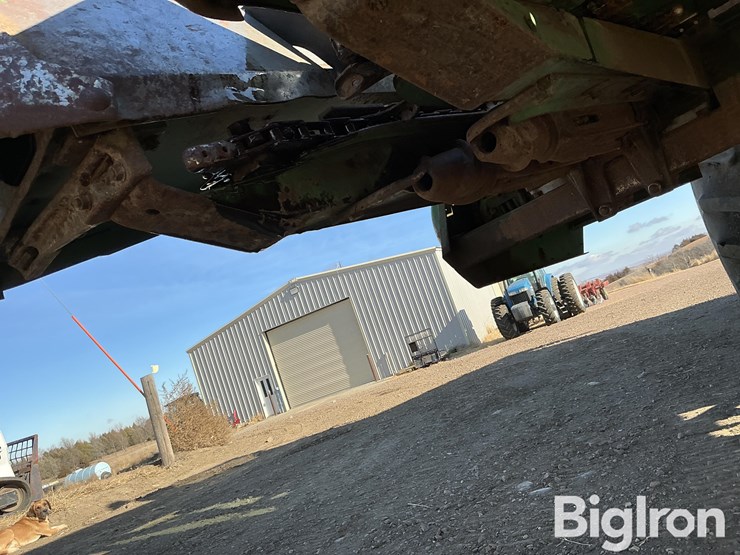 john-deere-444-image-12