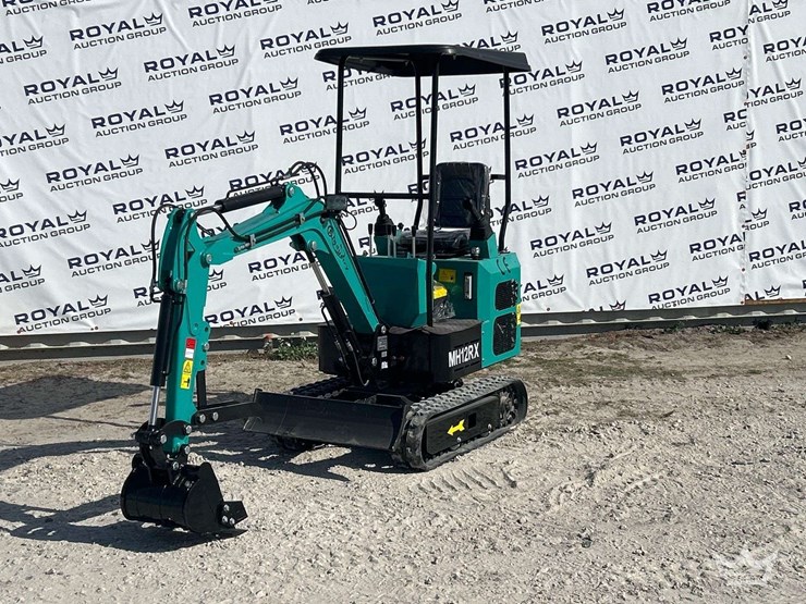 unused-2025-cfg-industrial-mx12rx-mini-excavator-image-1