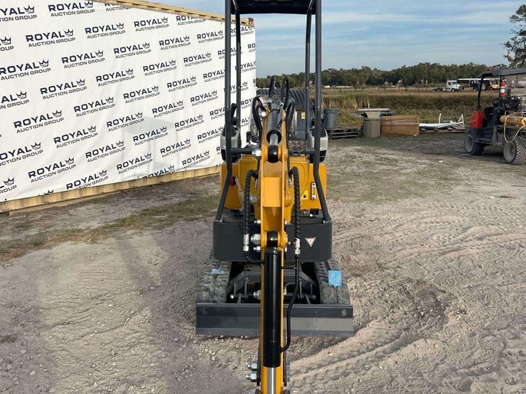 unused-2025-cfg-industrial-mx12rx-mini-excavator-image-18