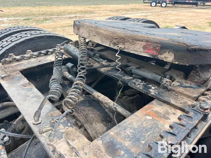 2006-international-9400i-t/a-truck-tractor-image-9