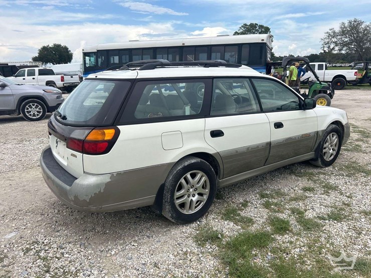 2001-subaru-outback-awd-suv-image-3