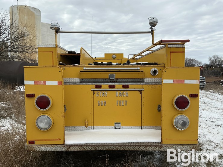 1973-ford-c750-image-6