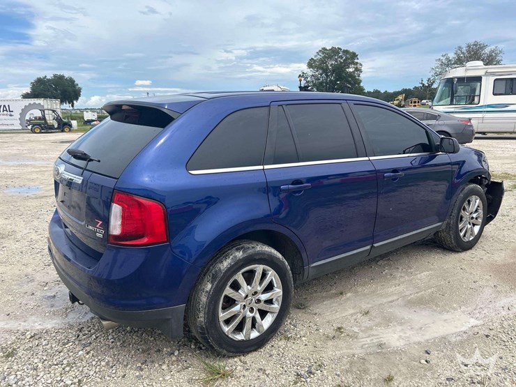 2013-ford-edge-image-3