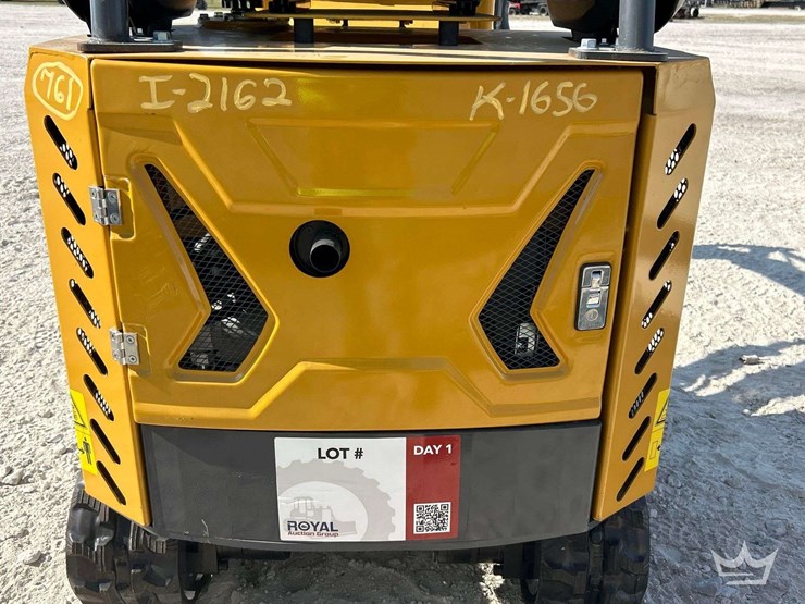 2025-cfg-industrial-mx12rx-mini-excavator-image-18