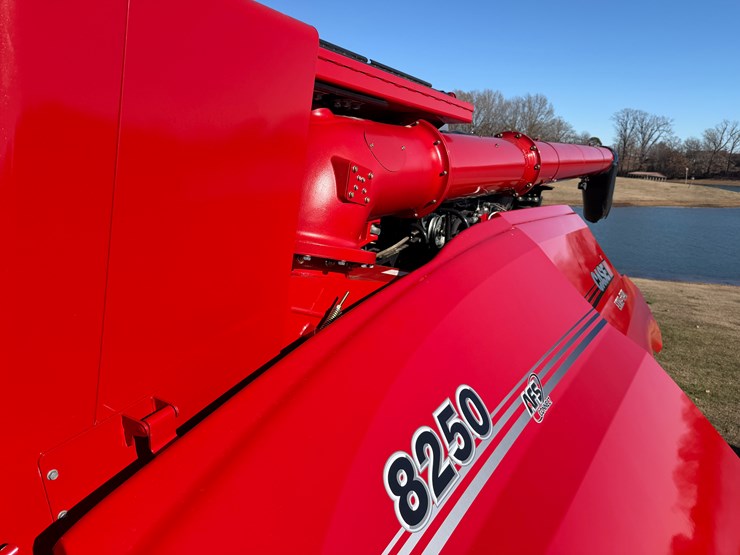 case-ih-8250-image-90