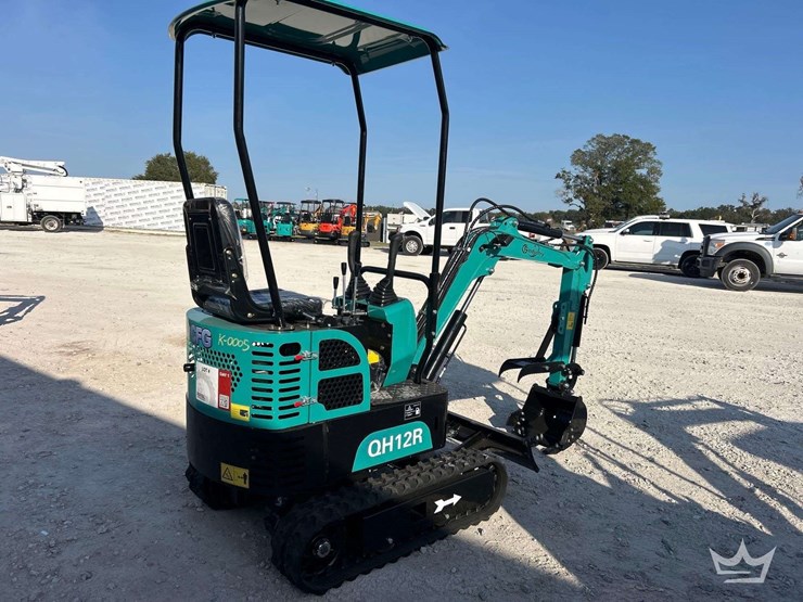 unused-2025-cfg-industrial-qh12r-mini-excavator-image-4