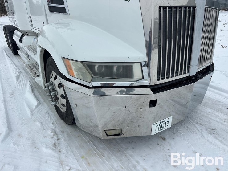 2016-western-star-5700xe-image-18