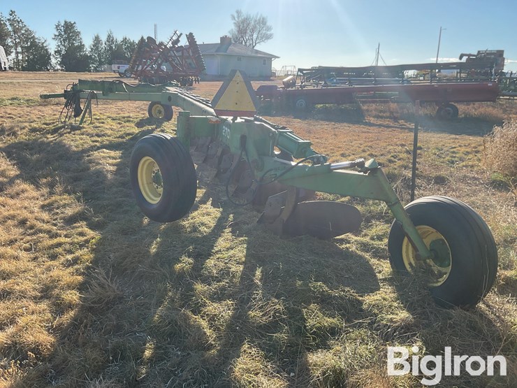 john-deere-2700-image-7