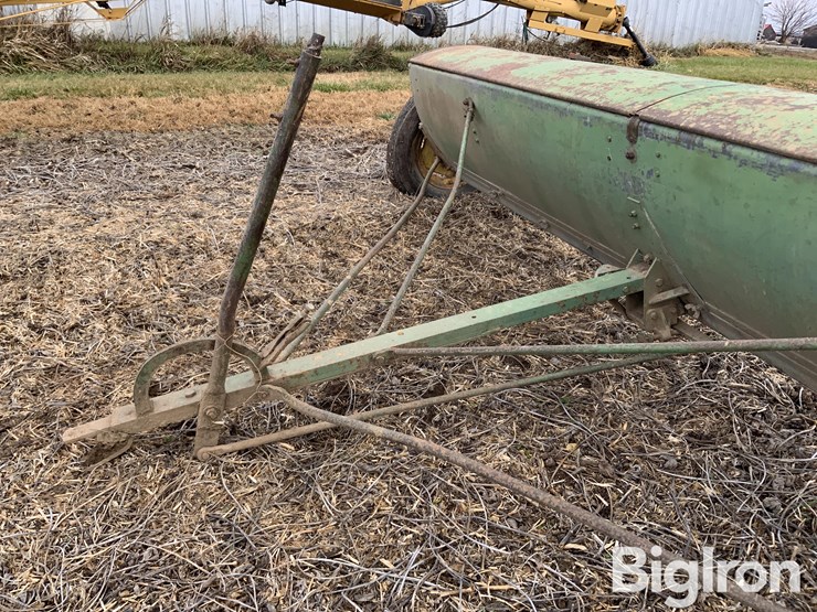 john-deere-12-image-9