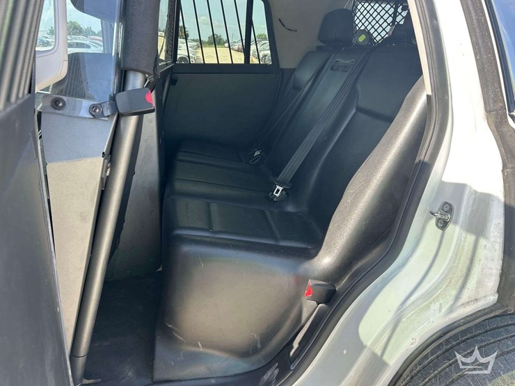 2016-chevrolet-tahoe-image-18