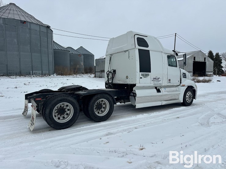 2016-western-star-5700xe-image-5