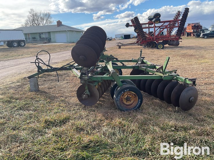 john-deere-tandem-disk-image-8