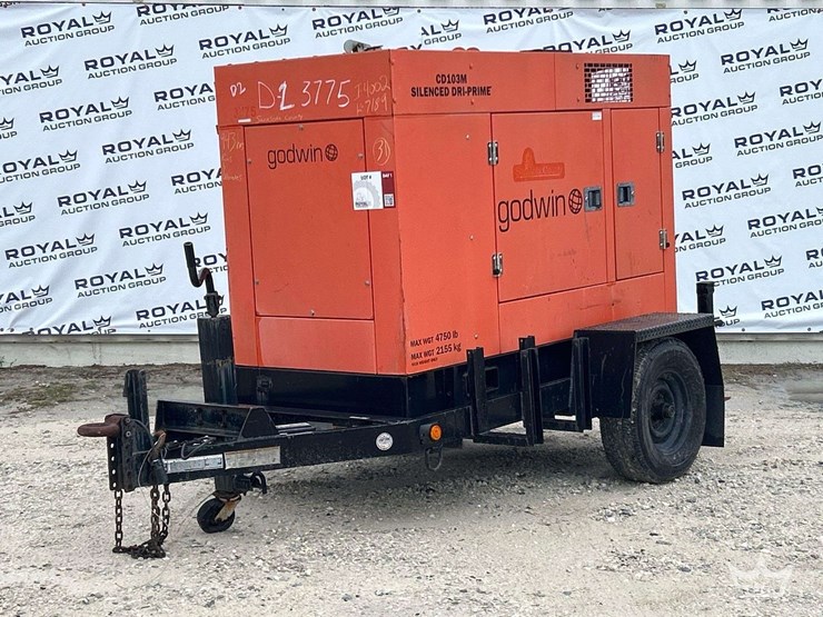 2013-godwin-dri-prime-cd103m-towable-trash-pump-image-1