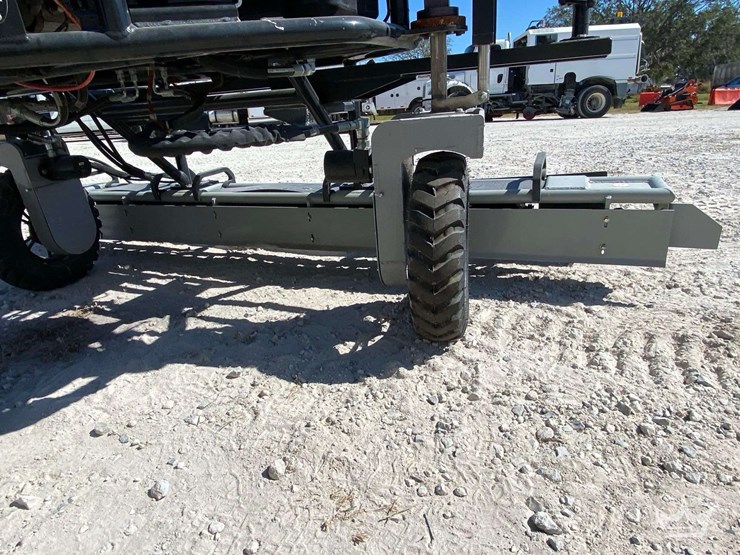 2022-ligchine-spiderscreed-concrete-screed-image-12