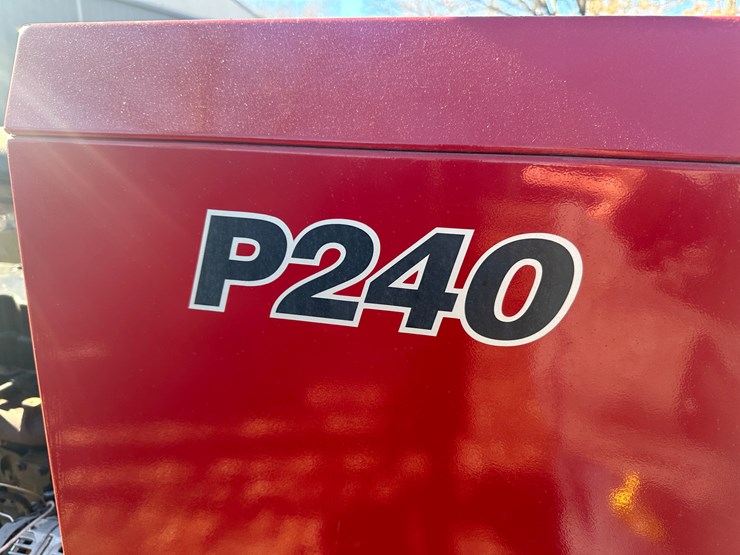 case-ih-p240-image-9