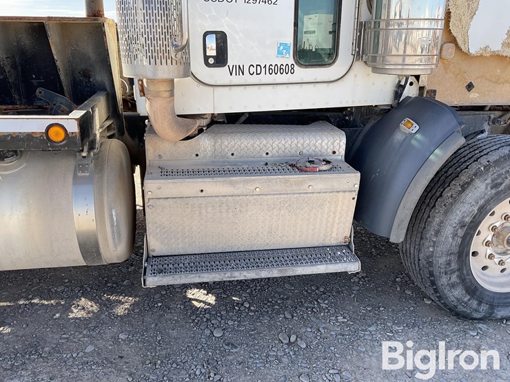 peterbilt-367-image-9