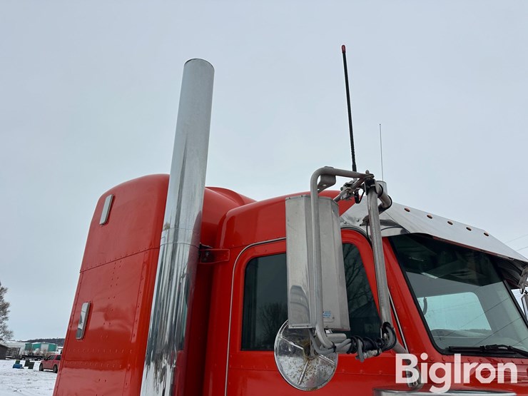 2005-peterbilt-379-image-19