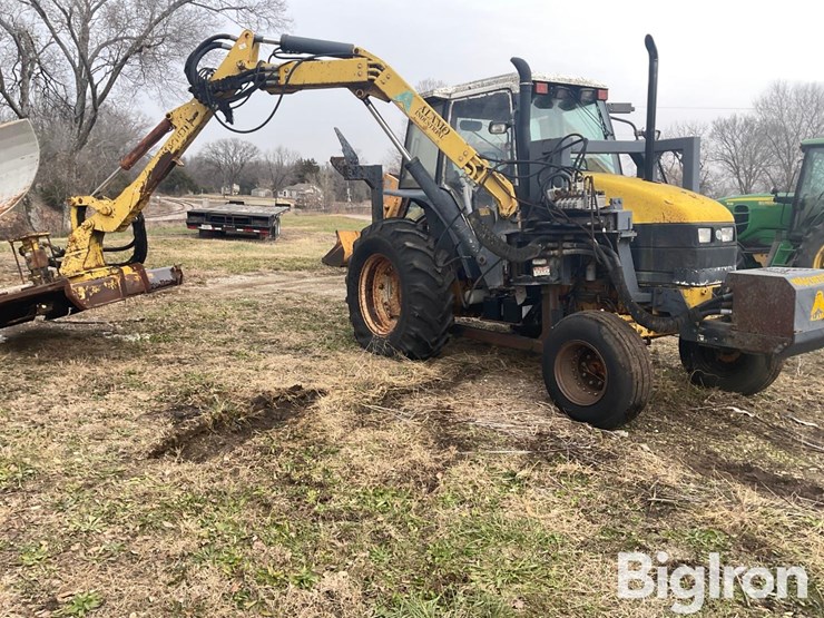 new-holland-ts100-image-3