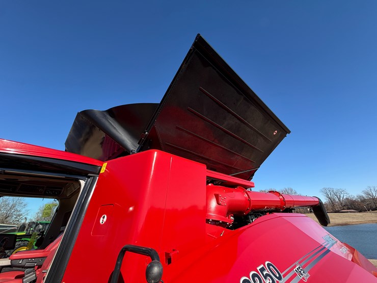 case-ih-8250-image-107