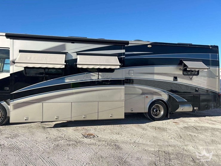 2008-freightliner-allegro-bay-class-a-motorhome-image-22