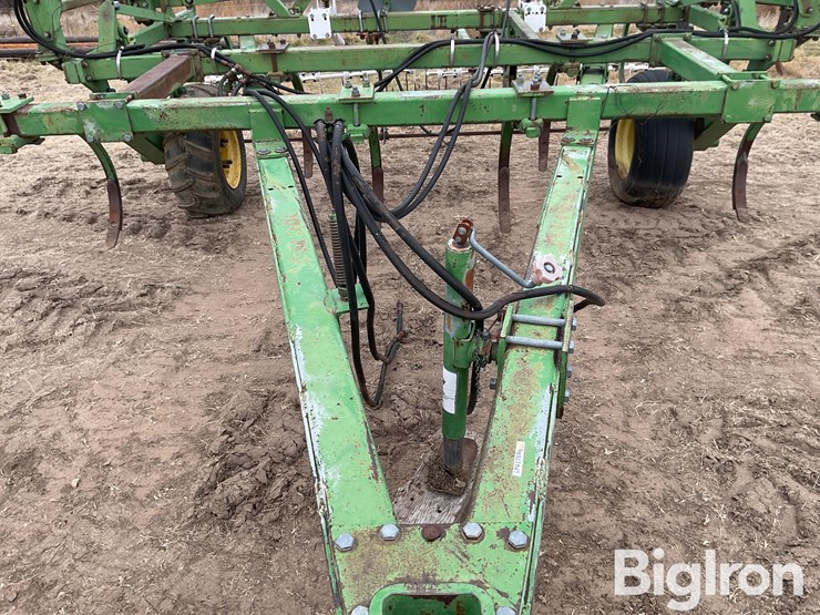 john-deere-rod-weeder-image-10