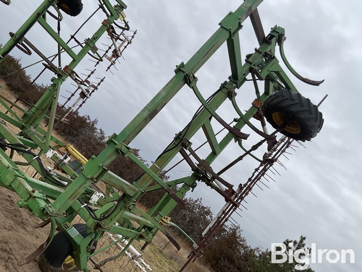 john-deere-rod-weeder-image-15