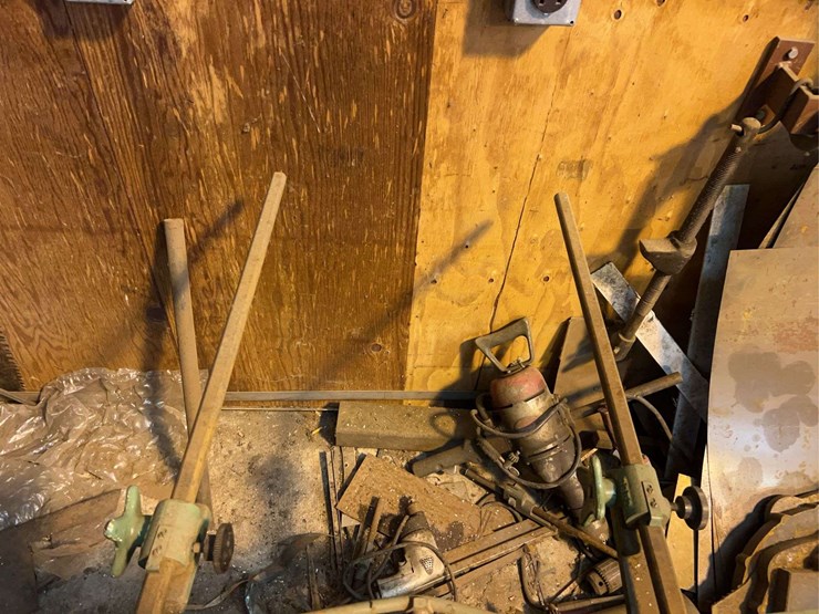 wall-of-tools-image-9