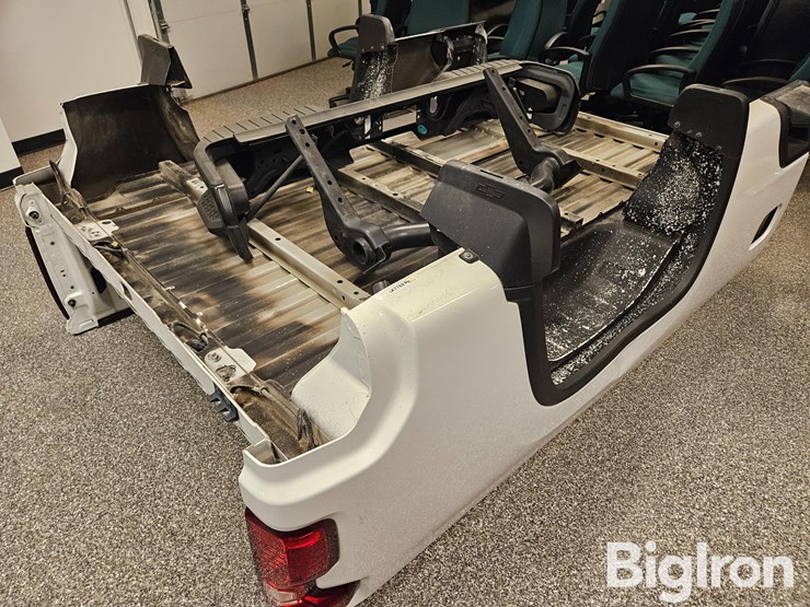 2022-chevrolet-2500-image-5