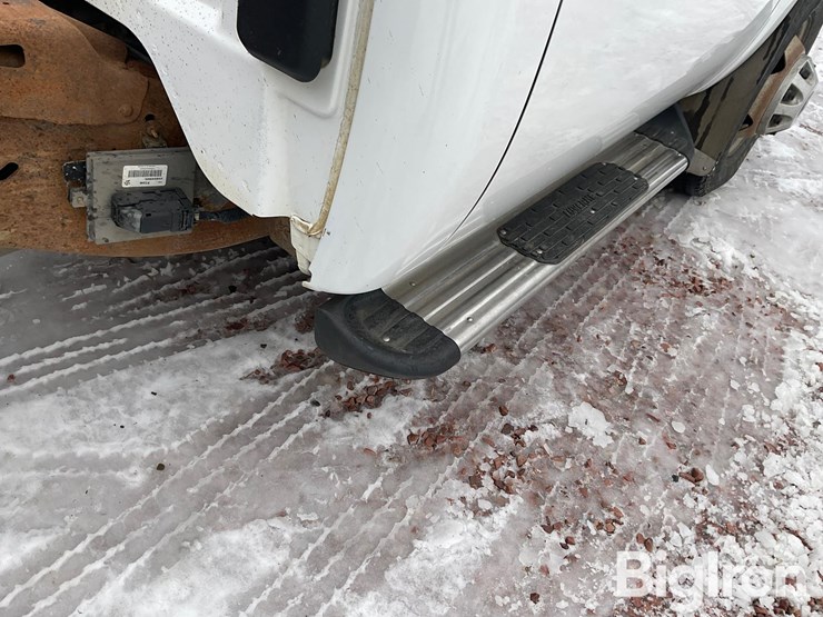 chevrolet-silverado-3500hd-image-18