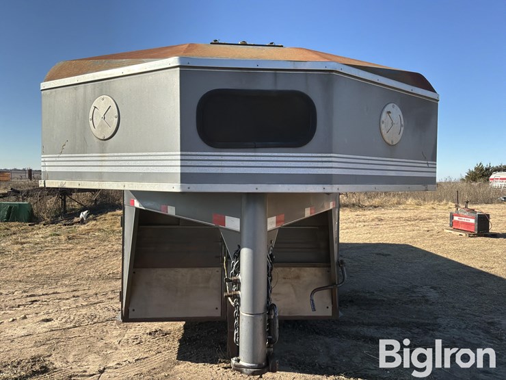 1998-titan-trailer-image-16