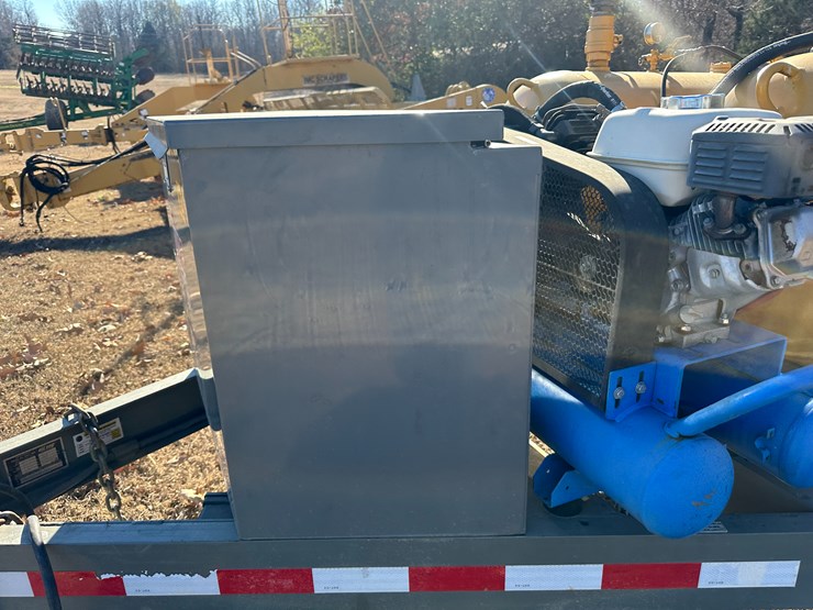 #35579-•-2015-sage-oil-vac-8'-s/a-lube-trailer-vin:-1z9bu317fa092026-image-24