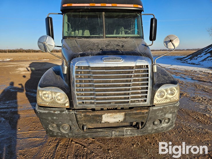 caterpillar-c15-image-10