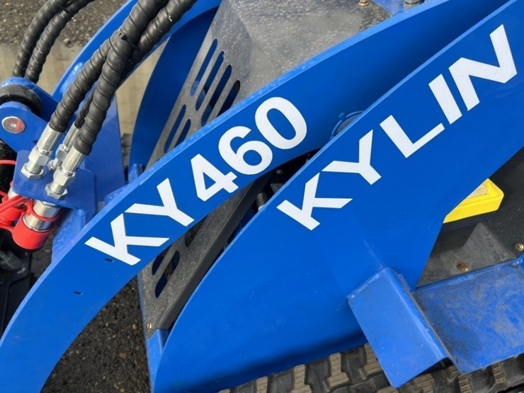 2025-kylin-ky460-compact-track-loader-image-10