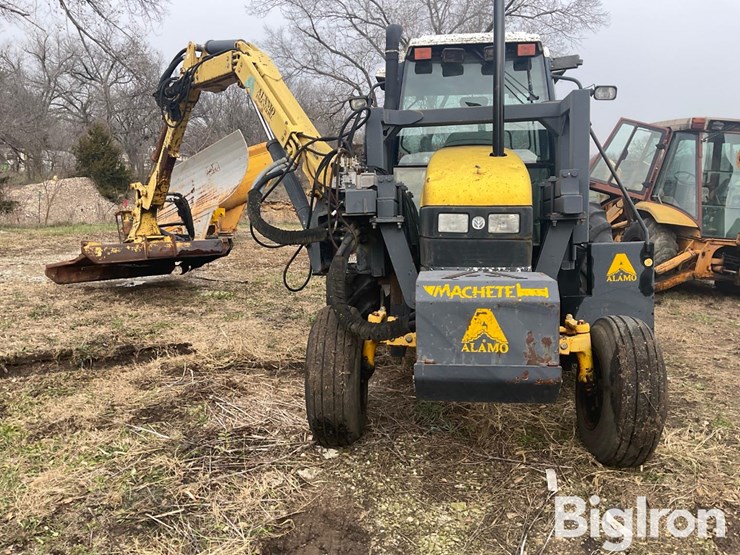 new-holland-ts100-image-2