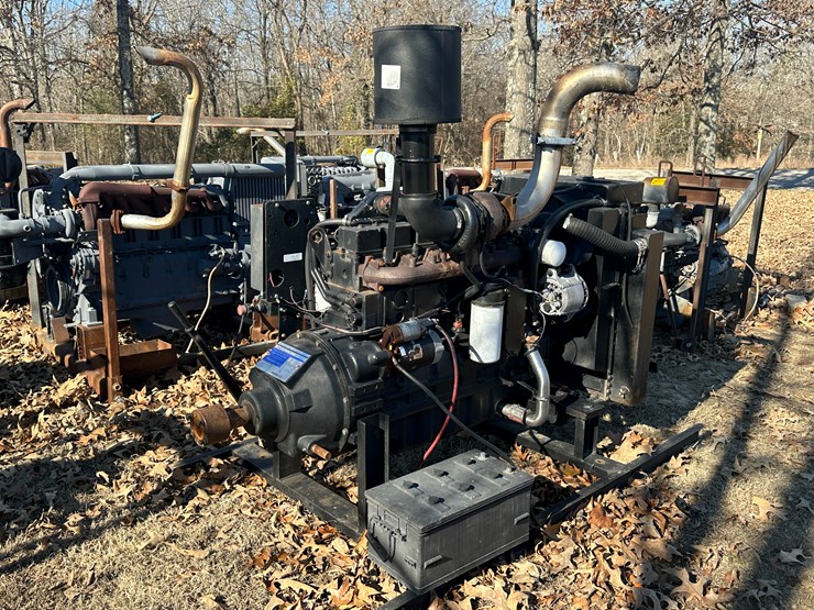 #32907-•-case-6ta830-6-cyl-power-unit-image-3