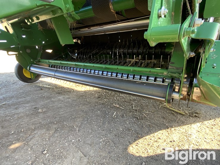 john-deere-560m-image-17